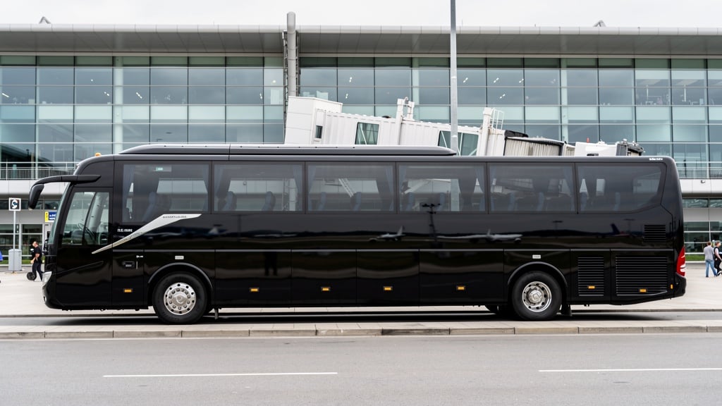 Autobús Negro - 55 Plazas sin distintivos